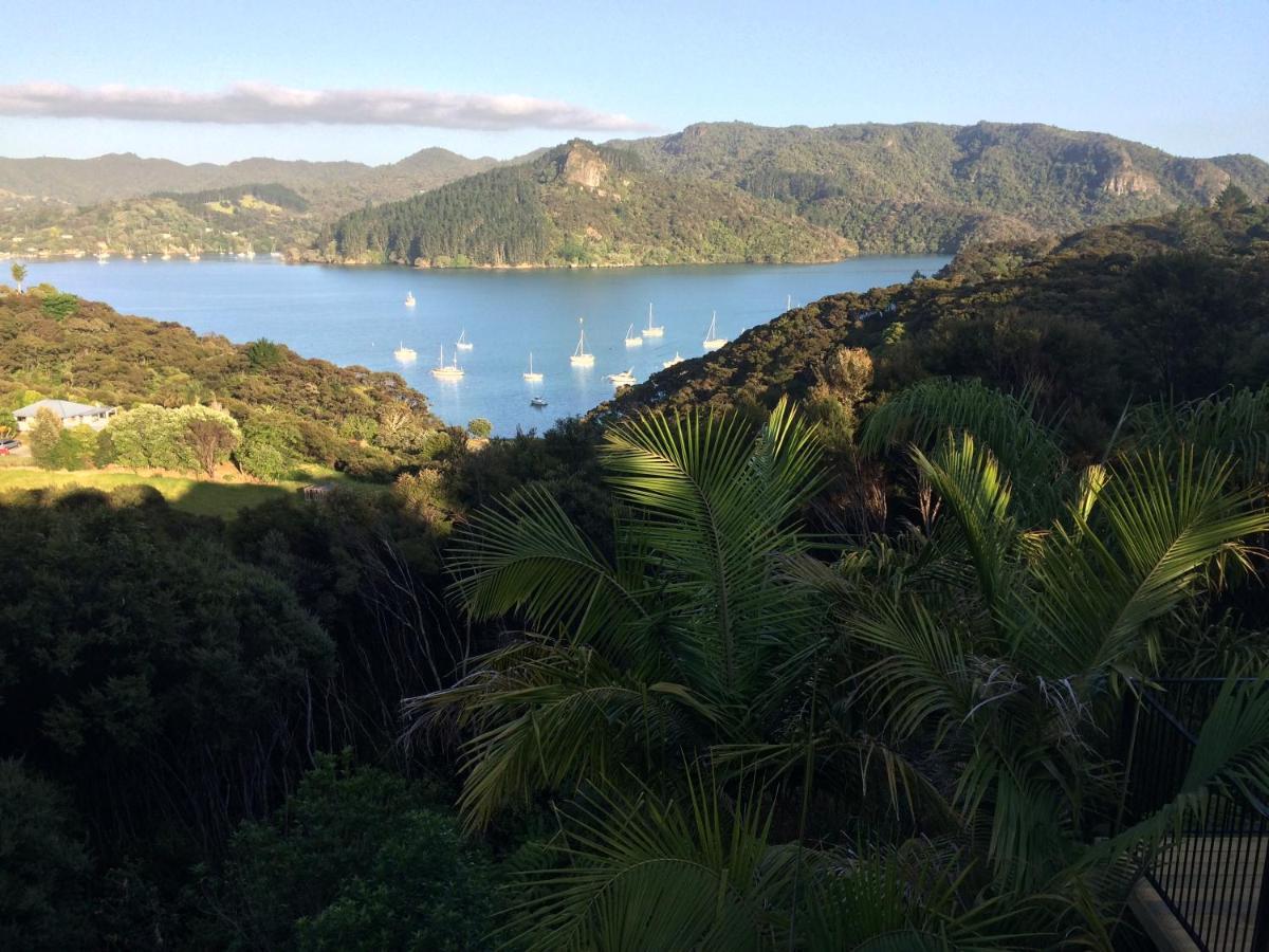 Harbour View Villa Whangaroa ภายนอก รูปภาพ